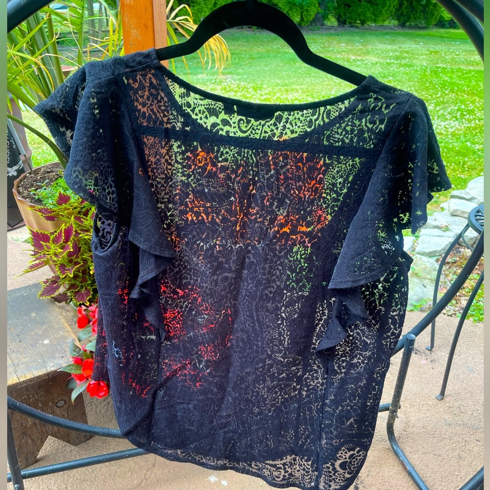 Apt 9 shirt good condition